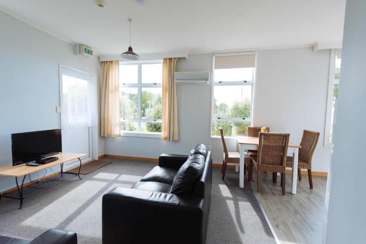 Koru Flat Apartman Pounawea Kültér fotó